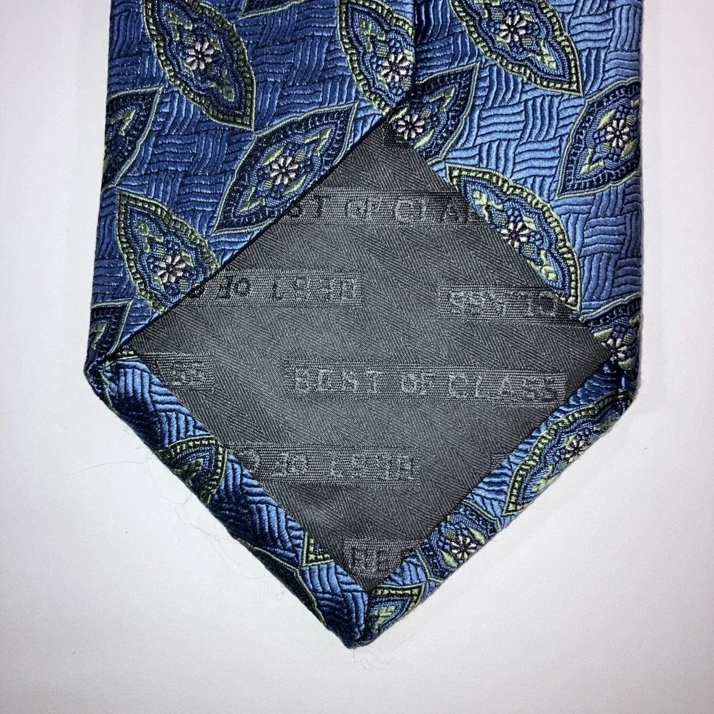 Robert Talbott Best of Class Silk Tie Blue Medallion‎ Neat Handsewn in USA 61